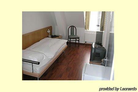 Hotel Regina Zurigo Esterno foto