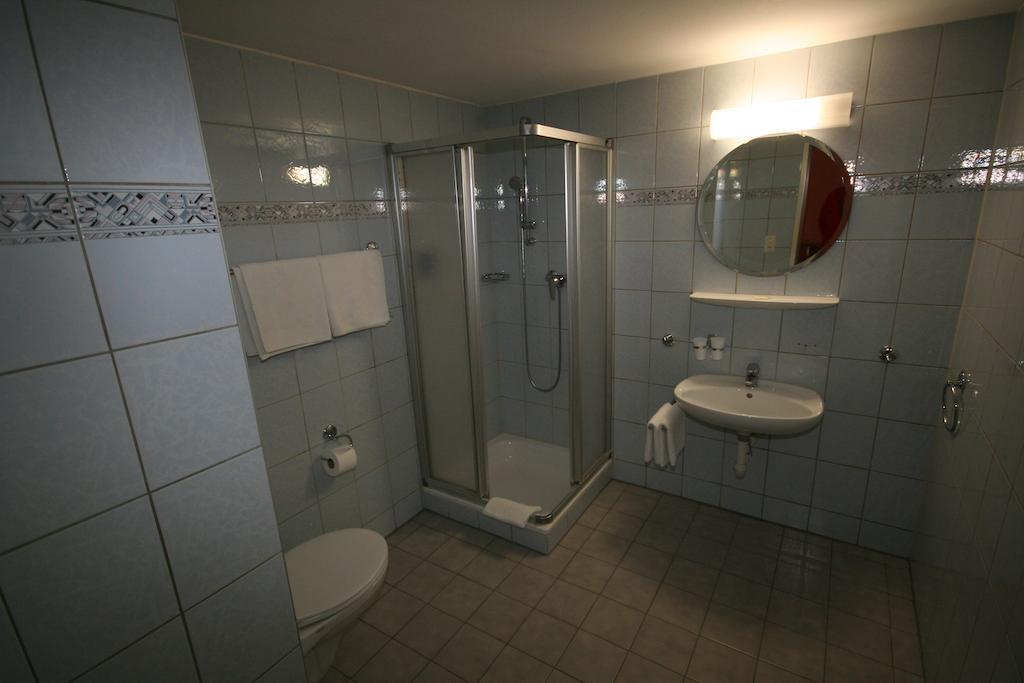 Hotel Regina Zurigo Esterno foto