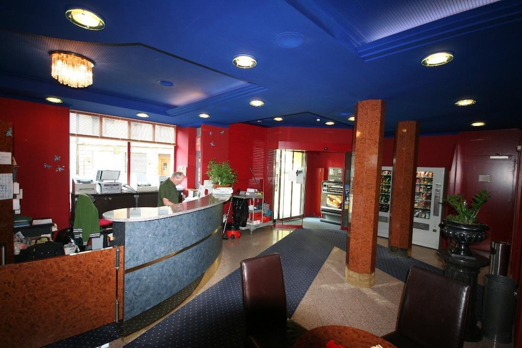 Hotel Regina Zurigo Esterno foto
